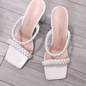 (67-3152) Comeshun Women's Square Heels Sandals Block Sz 39 (8.5)